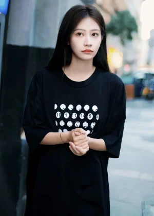 Maison Margiela Cut-Out Circle Number Print T-Shirt-9