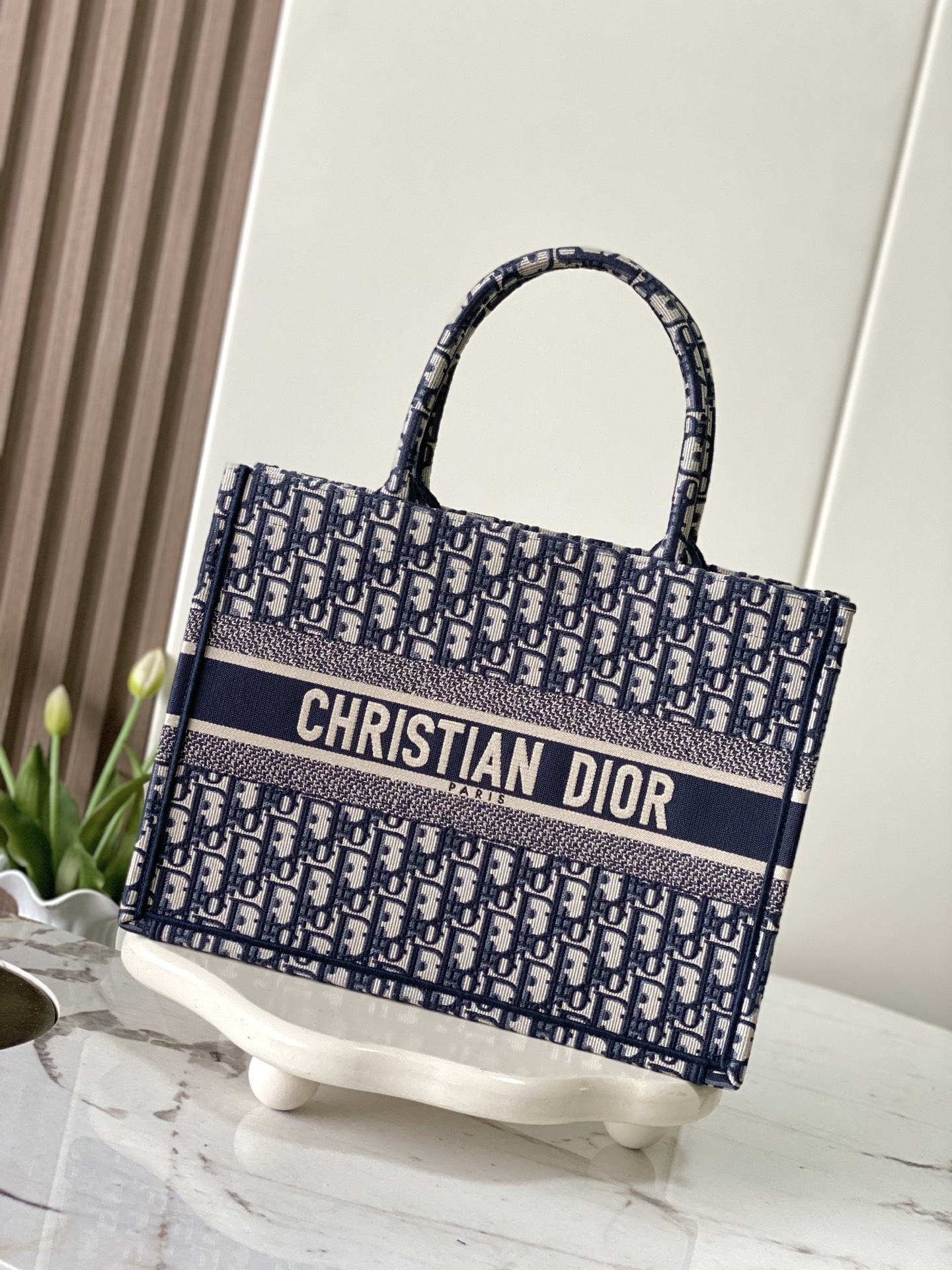 New-Version-Dior-Book-Tote-Medium-Size-3.jpg