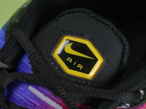 Nike Air Max Plus “25th Anniversary”9