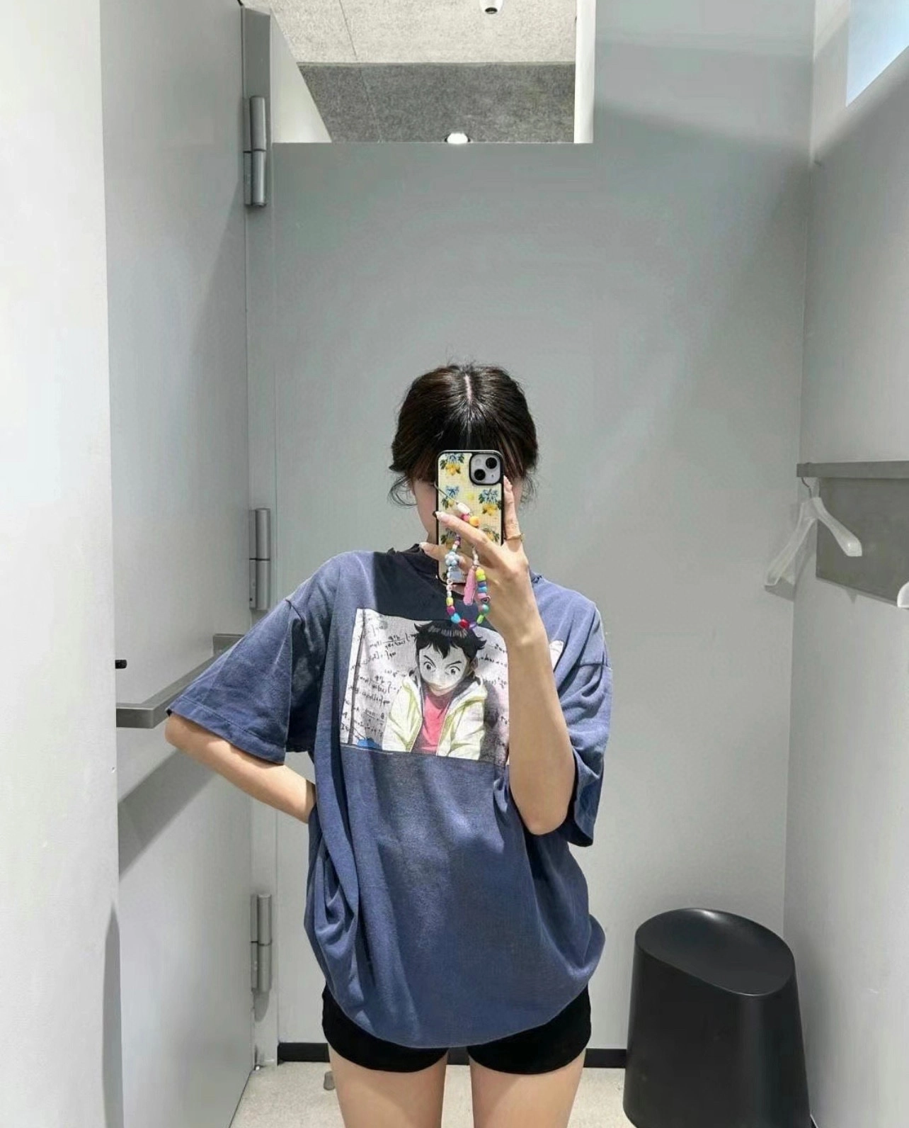 Saint Michael Pluto Distressed & Destroyed Graphic T-Shirt-8