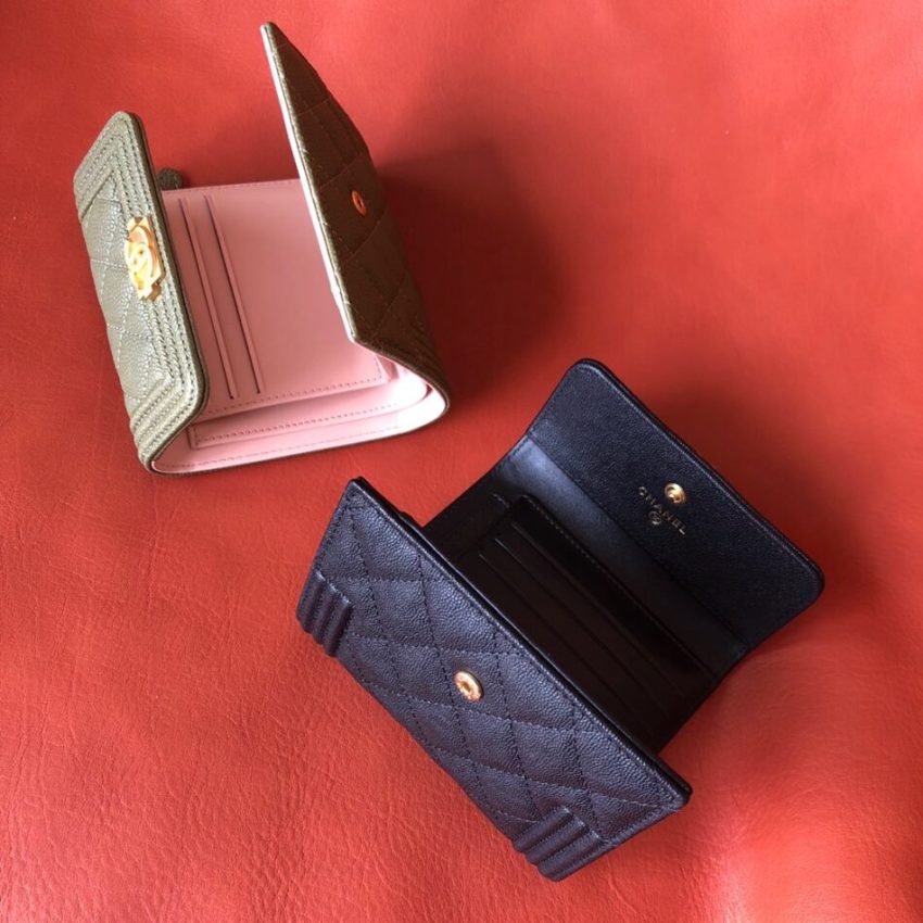 Replica Chanel Le Boy Compact Wallet - authentic-look luxury purse replica