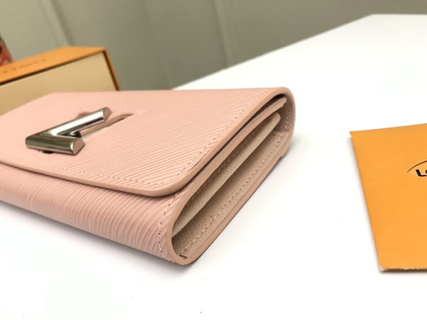 Replica Louis Vuitton Twist Wallet Pink - realistic designer-inspired fake bag