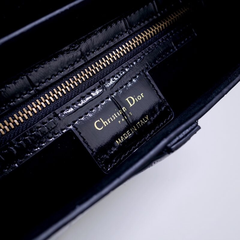 Replica Dior Saddle Bag Crocodile Black - premium-grade designer purse dupe