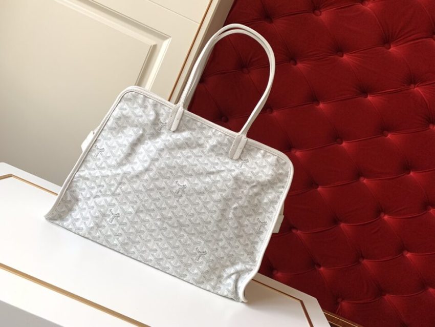 Replica Goyard Hardy White - authentic-look luxury purse replica