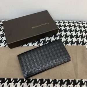 Replica Bottega Veneta Intrecciato Wallet Black - near-authentic luxury replica handbag