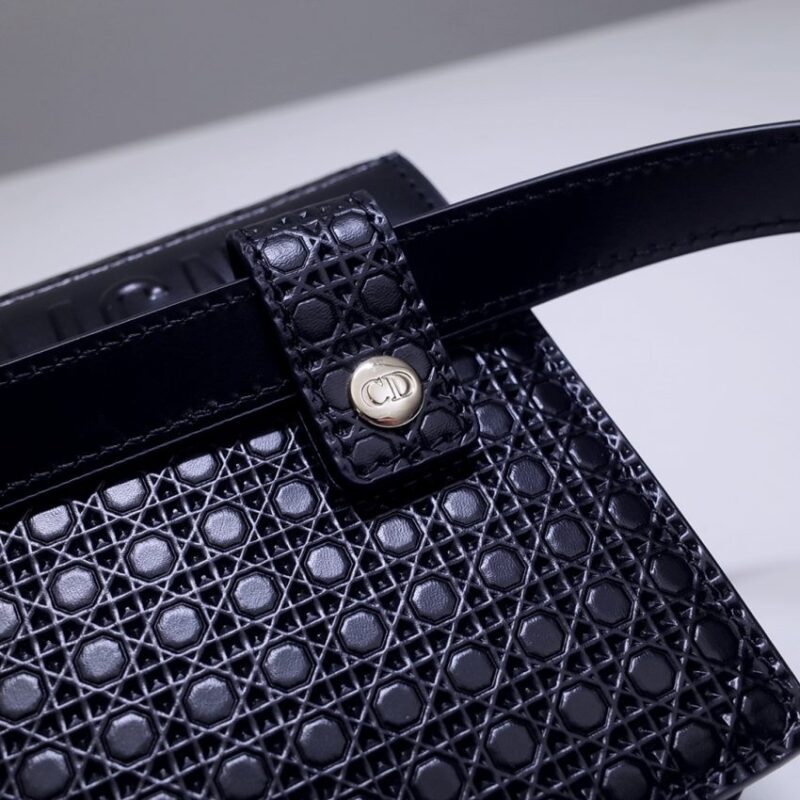 Replica Dior 30 Montaigne Pouch Black - top-rated replica designer bag