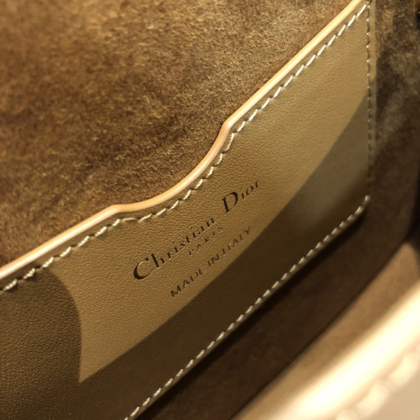 Replica Dior Bobby Brown - ultra-realistic fake designer tote