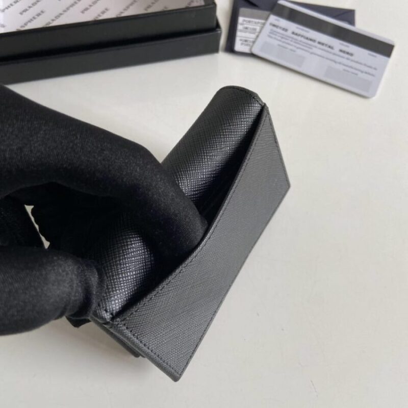 Replica Prada Saffiano Wallet Full Color - realistic designer-inspired fake bag