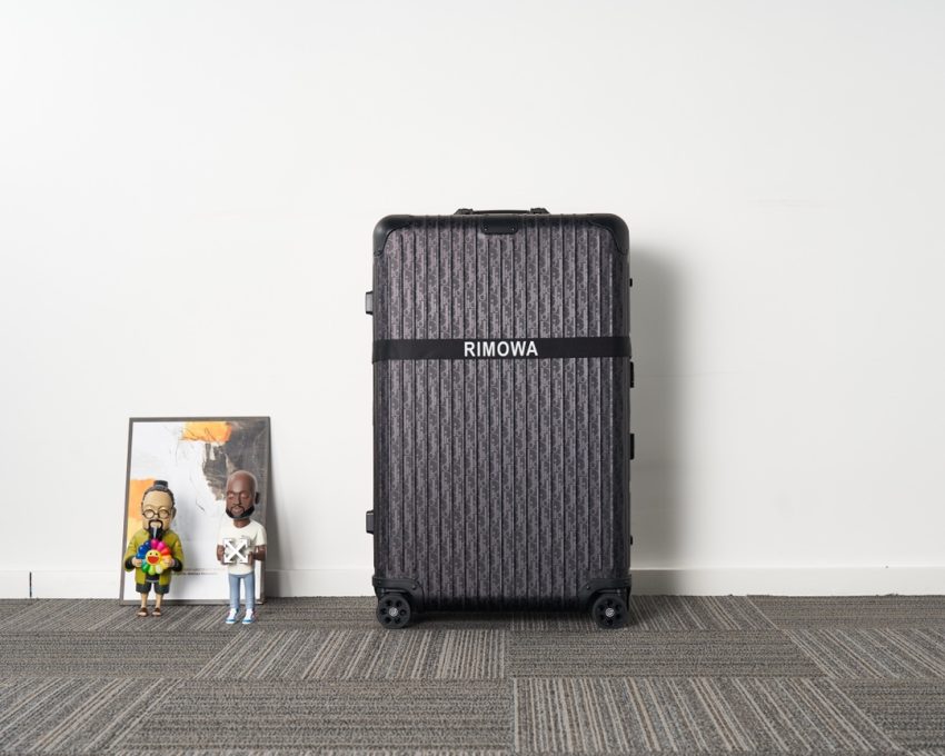Replica Rimowa & Dior Suitcase Black - high-accuracy replica luxury purse