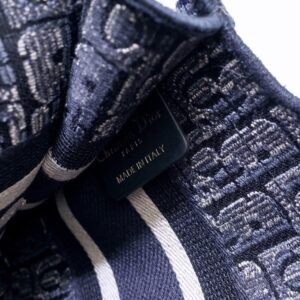 Replica Dior Tote Book Mini CD Blue - realistic designer-inspired fake bag