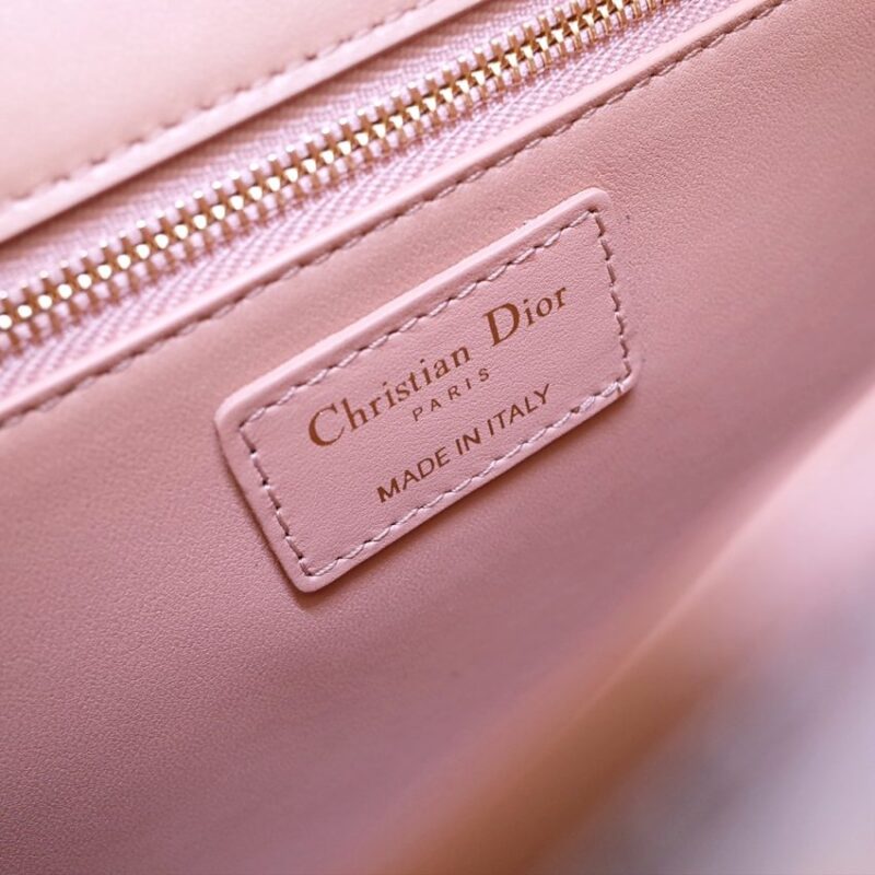 Replica Dior 30 Montaigne Pink - near-authentic luxury replica handbag