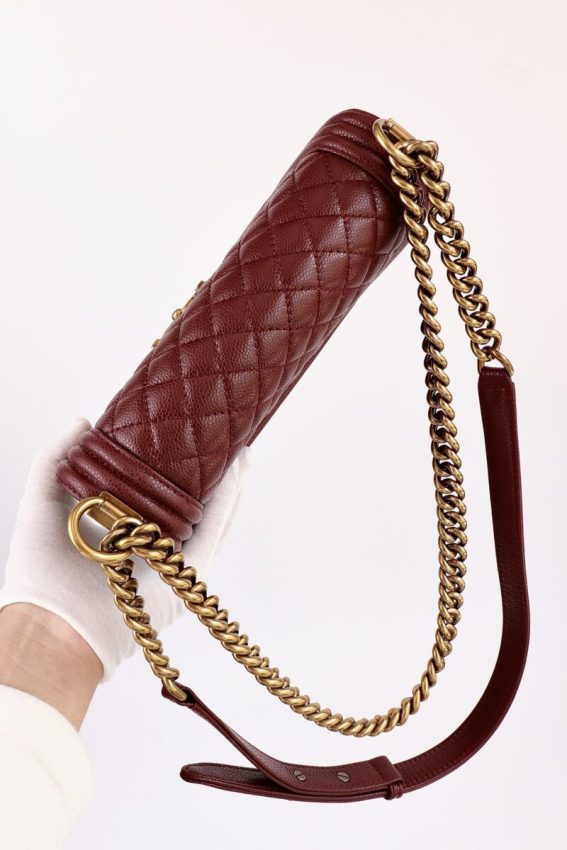 Replica CHANEL Le Boy Red - best-selling designer handbag dupe