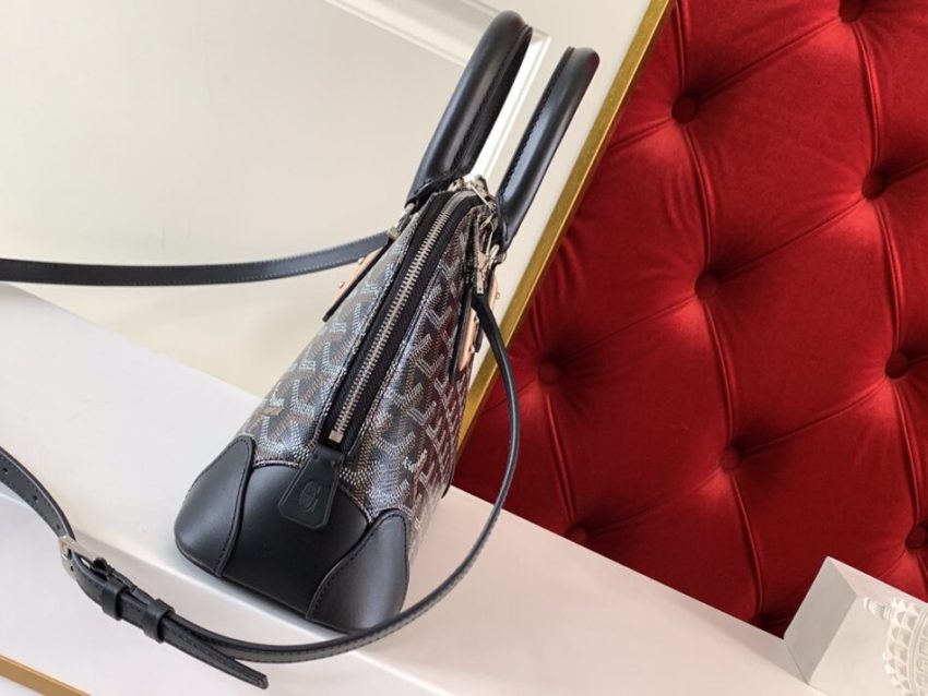 Replica Goyard Vendom Black - premium-grade designer purse dupe