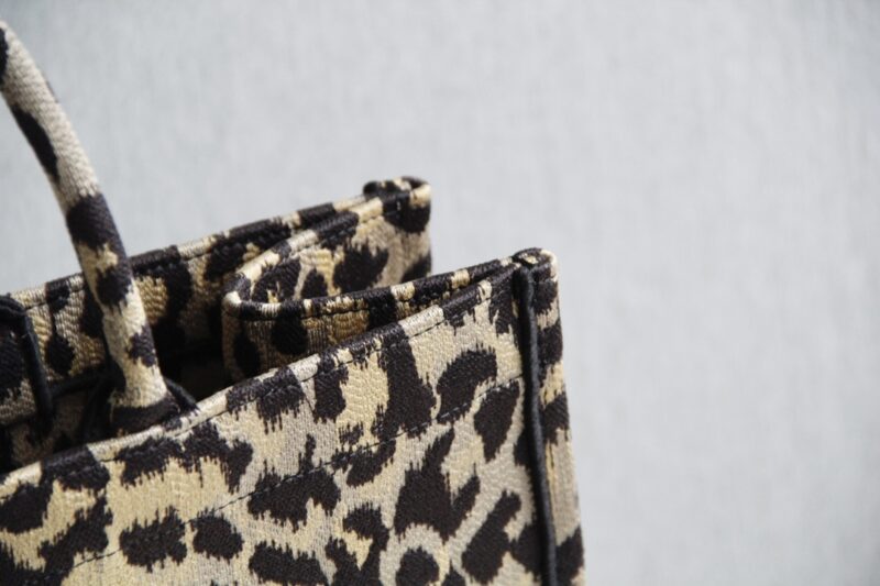 Replica Dior Tote Book Leopard Print - realistic designer-inspired fake bag