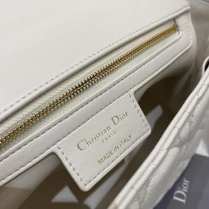 Replica Dior Caro Bag White - authentic-look luxury purse replica