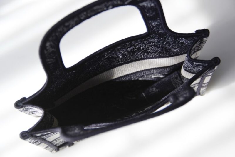 Replica Dior Tote Book Mini Reverse Jouy - ultra-realistic fake designer tote