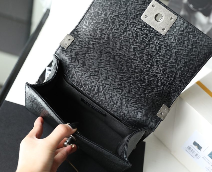 Replica CHANEL Le Boy Black Small - premium-grade designer purse dupe