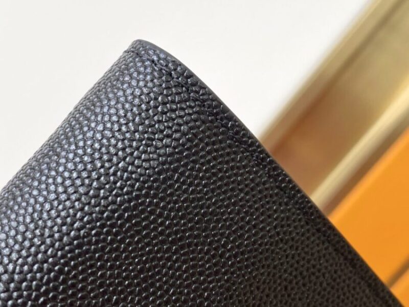 Replica Yves Saint Laurent BiFold Man Wallet - near-authentic luxury replica handbag