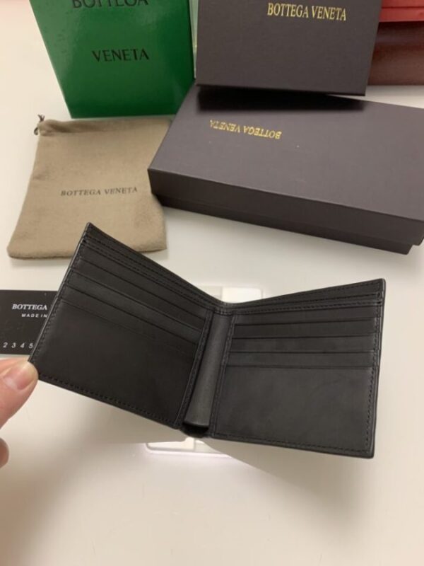 Replica Bottega Veneta 2 Fold Wallet Exclusive - near-authentic luxury replica handbag