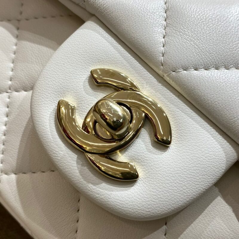 Replica CHANEL CF 20 cm Lion White - best-selling designer handbag dupe