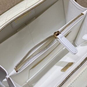 Replica CHANEL 22 Camera Bag White - best quality luxury bag dupe