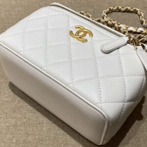 Replica CHANEL 22S Handle Box Bag White - ultra-realistic fake designer tote