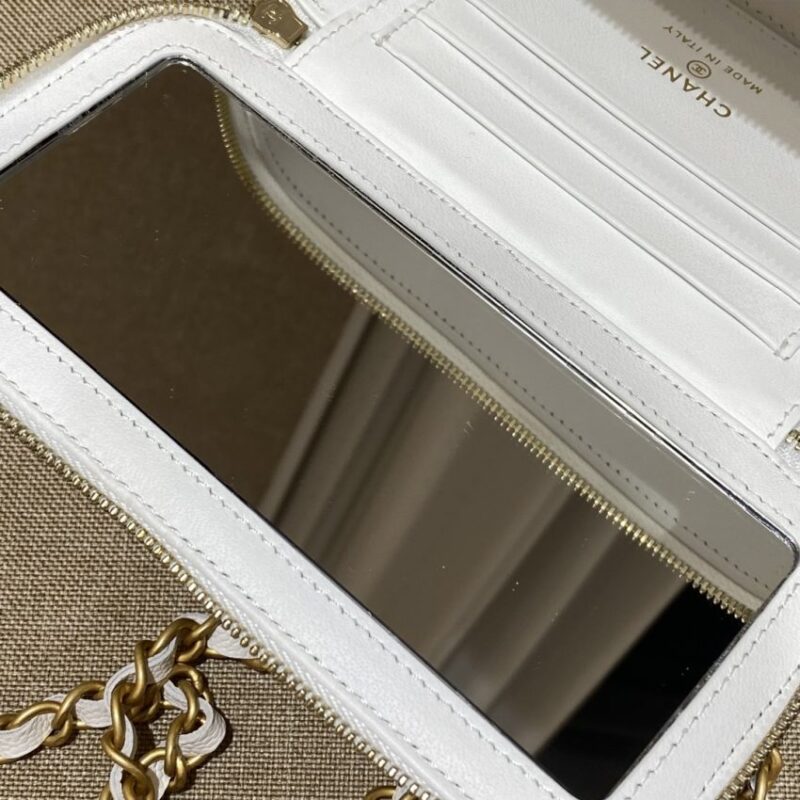 Replica CHANEL 22S Handle Box Bag White - premium 1:1 fake handbag model