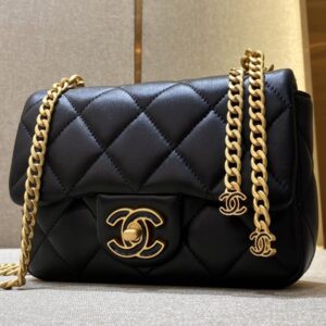 Replica CHANEL 22P Enamel Bag - premium 1:1 fake handbag model