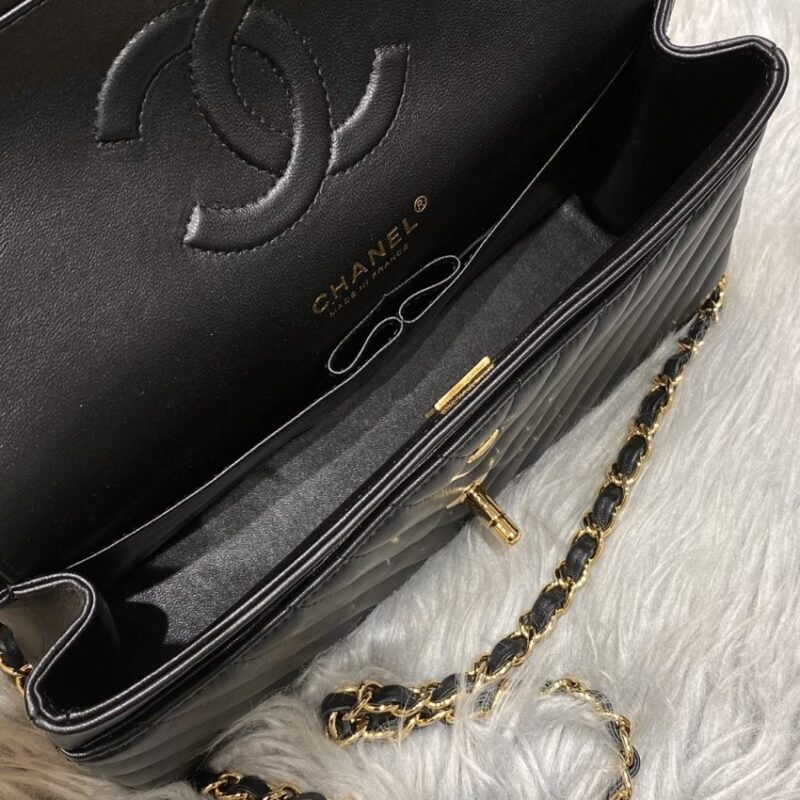 Replica CHANEL Classic Flap 25cm V Black - authentic-look luxury purse replica