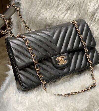 Replica CHANEL Classic Flap 25cm V Black - realistic designer-inspired fake bag