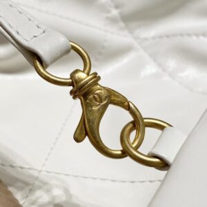 Replica CHANEL 22 Small Handbag White - near-authentic luxury replica handbag