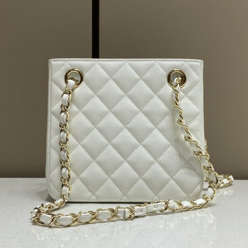 Replica CHANEL 22S Hubo Bag White - best-selling designer handbag dupe