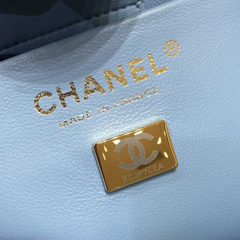 Replica CHANEL 22S Hubo Bag Light Blue - authentic-look luxury purse replica