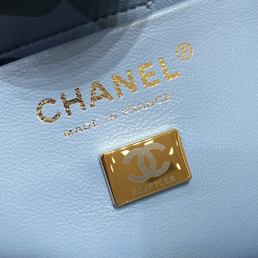 Replica CHANEL 22S Hubo Bag Light Blue - authentic-look luxury purse replica