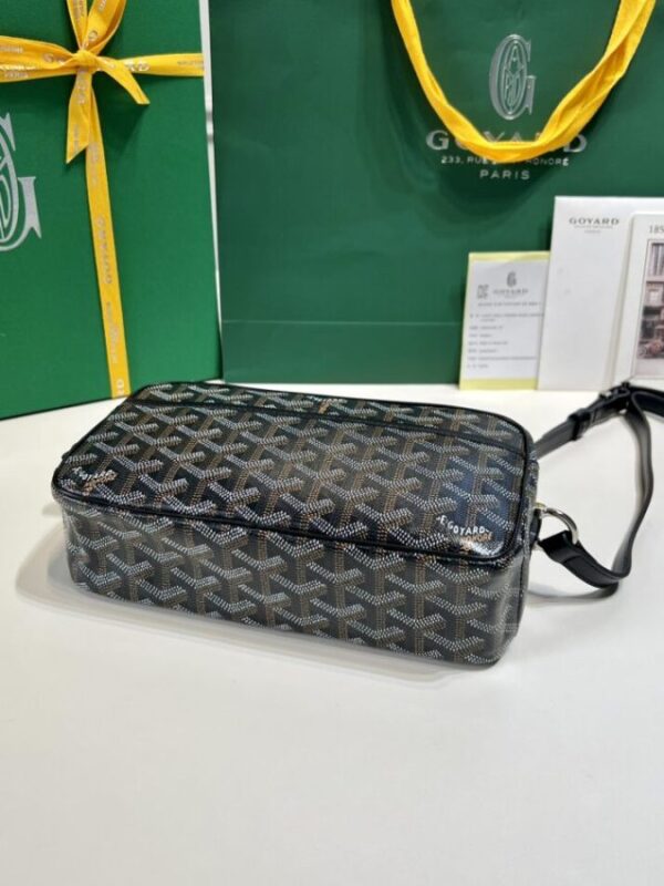 Replica Goyard Cap Vert Red Black - authentic-look luxury purse replica