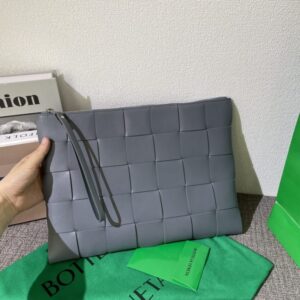 Replica Bottega Veneta Cassette Clutch - 1:1 designer replica handbag