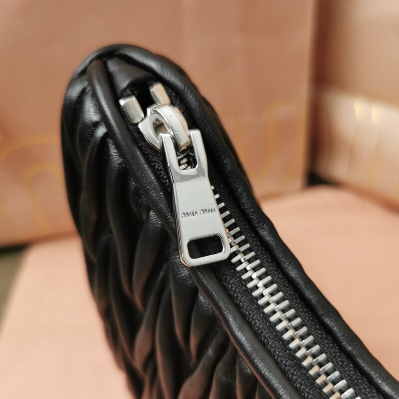 Replica Miu Miu Matelassé Crystal Black - elite superclone designer purse