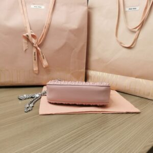 Replica Miu Miu Matelassé Crystal Pink - top-tier luxury replica shoulder bag
