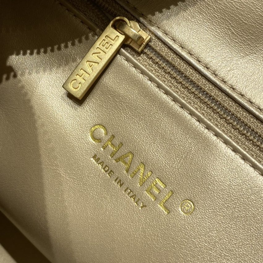 Replica CHANEL 22s Rhinestone Hobo White - top-tier luxury replica shoulder bag