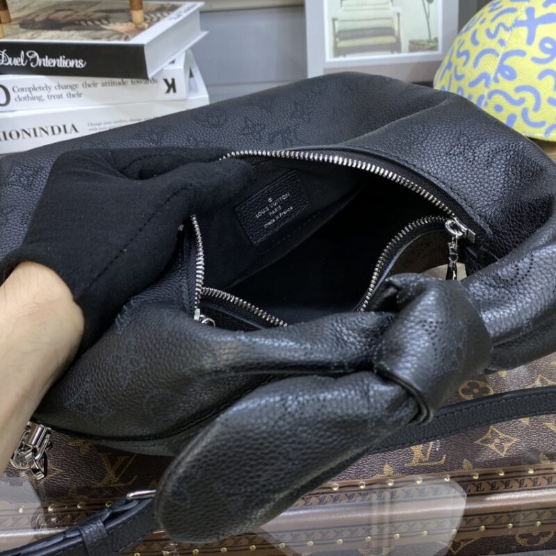 Replica Louis Vuitton Why Knot Black - top-tier luxury replica shoulder bag