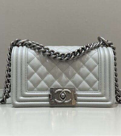 Replica CHANEL Le Boy Grey Silver - authentic-look luxury purse replica
