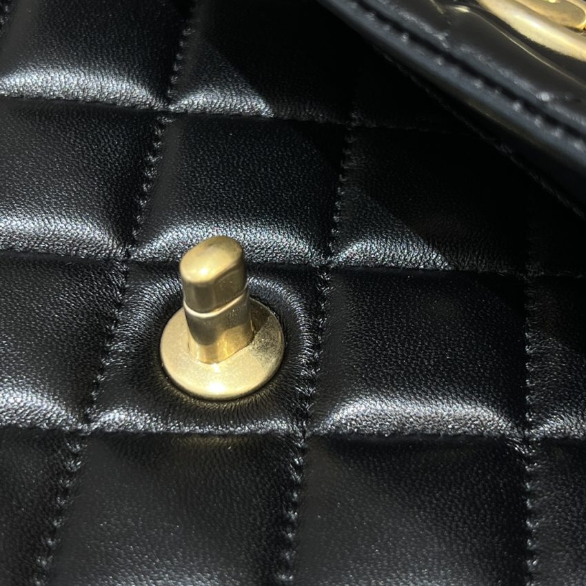 Replica CHANEL Tofu Bag Black - best-selling designer handbag dupe