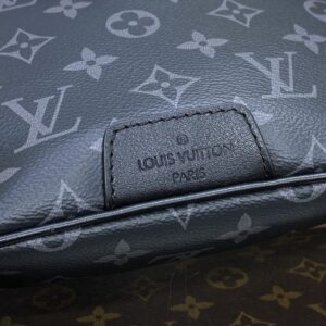 Replica Louis Vuitton Bumbag Discovery Black - best-selling designer handbag dupe