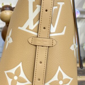 Replica Louis Vuitton Carry All Apricot - near-authentic luxury replica handbag