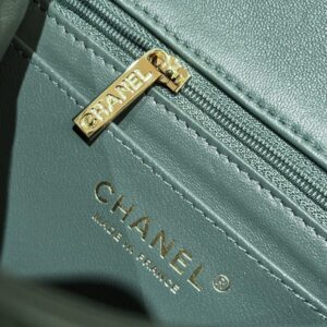 Replica CHANEL Classic Flap 17cm Green - authentic-look luxury purse replica