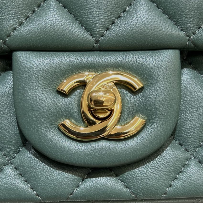 Replica CHANEL Classic Flap 17cm Green - premium 1:1 fake handbag model