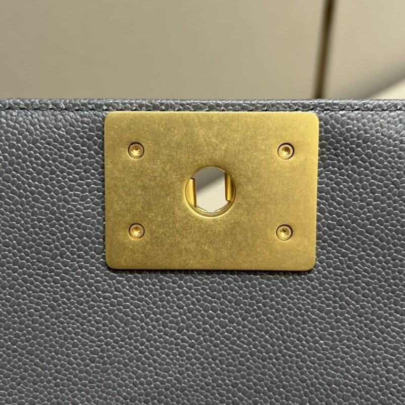 Replica CHANEL Le Boy Large Grey - realistic designer-inspired fake bag