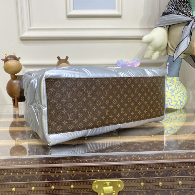 Replica LV OnTheGo Silver Soft - near-authentic luxury replica handbag