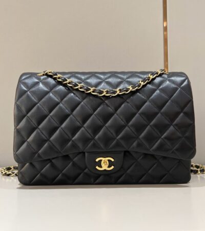 Replica CHANEL Classic Flap 33cm Maxi - realistic designer-inspired fake bag