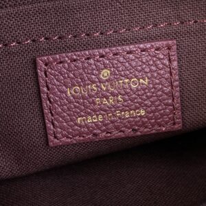 Replica Louis Vuitton Pallas Clutch Bordo - realistic designer-inspired fake bag